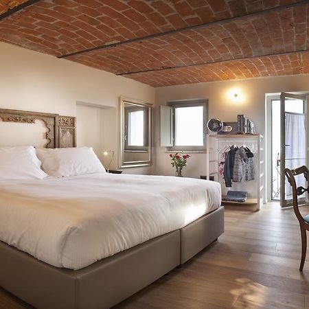 Borgese Camere E Suites Neive Exteriér fotografie